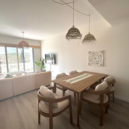 New 3-bedroom With Panoramic Views Pool Gym & Parking In Habitat Valle Lejlighed *