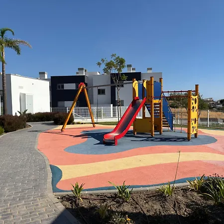 Lejlighed New 3-bedroom With Panoramic Views Pool Gym & Parking In Habitat Valle *