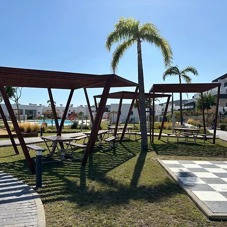 Lejlighed New 3-bedroom With Panoramic Views Pool Gym & Parking In Habitat Valle Estepona